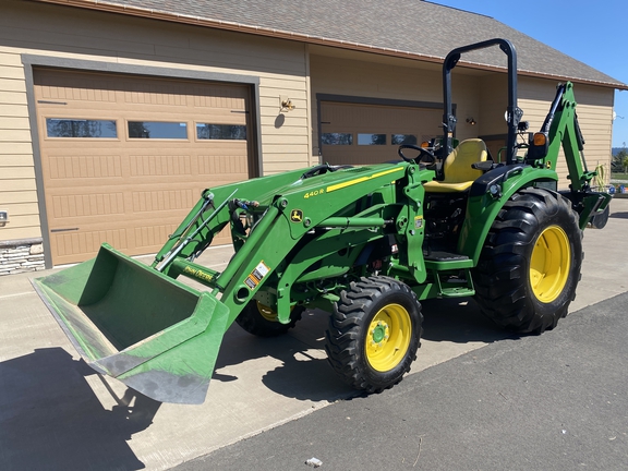John Deere 4052R
