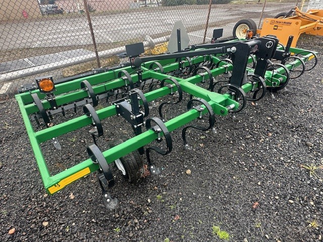 2022 Unverferth P13140