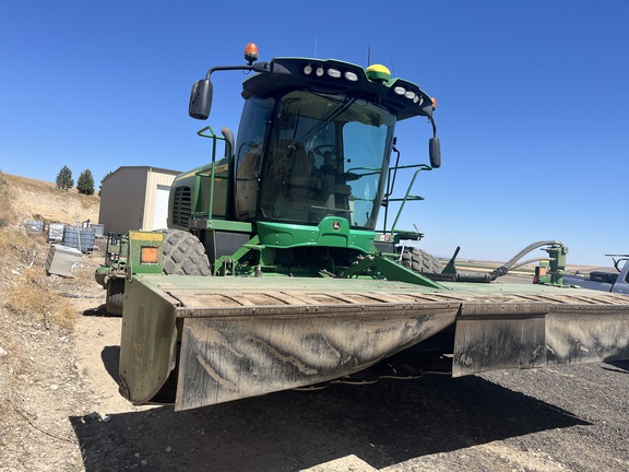 2016 John Deere W235