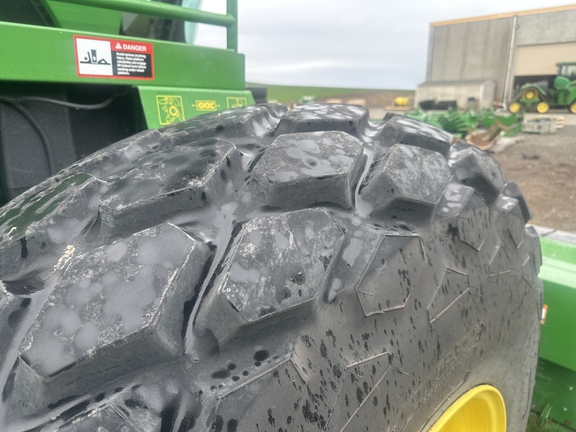 2025 John Deere W260R