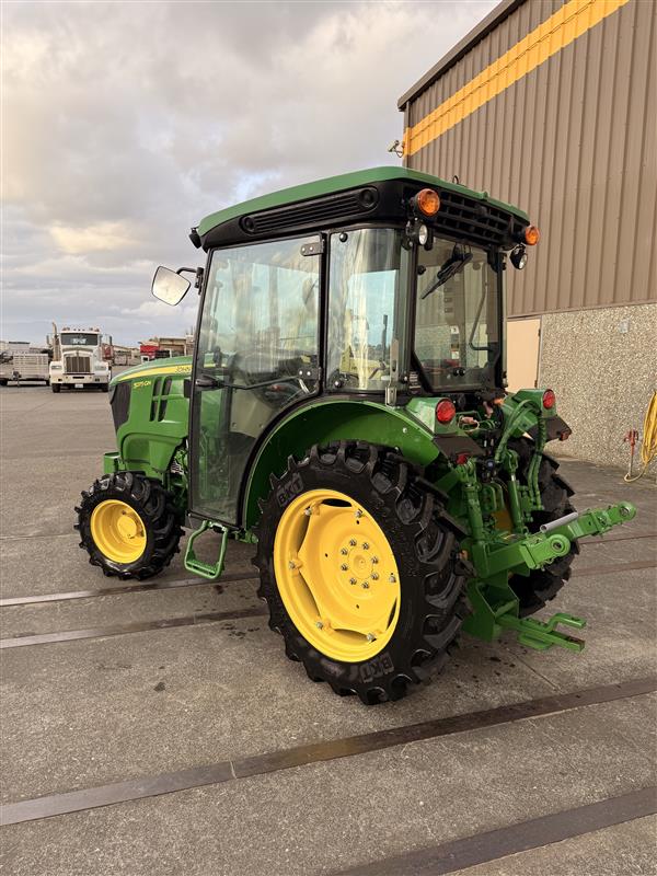 2023 John Deere 5075GN