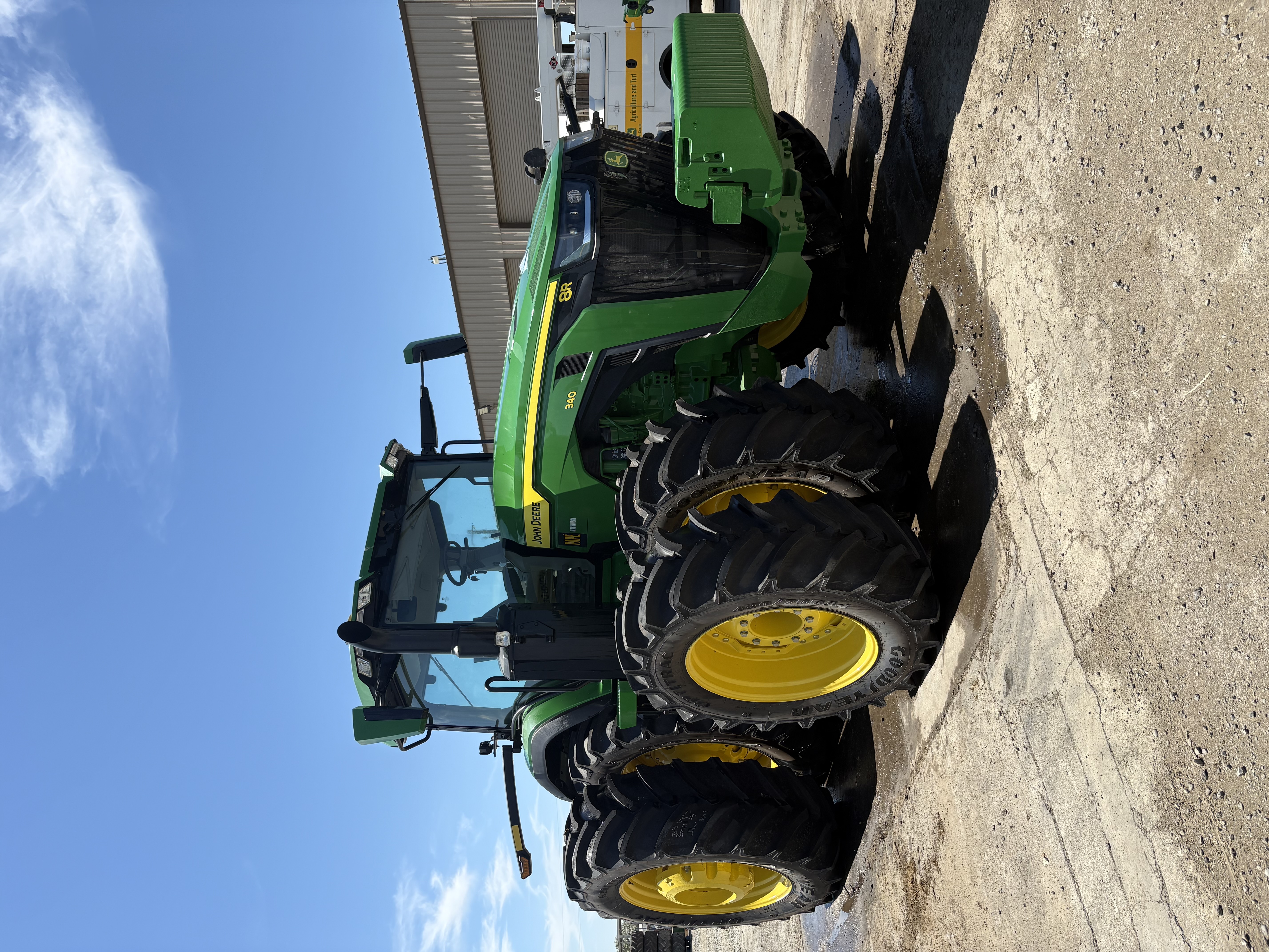 2024 John Deere 8R340