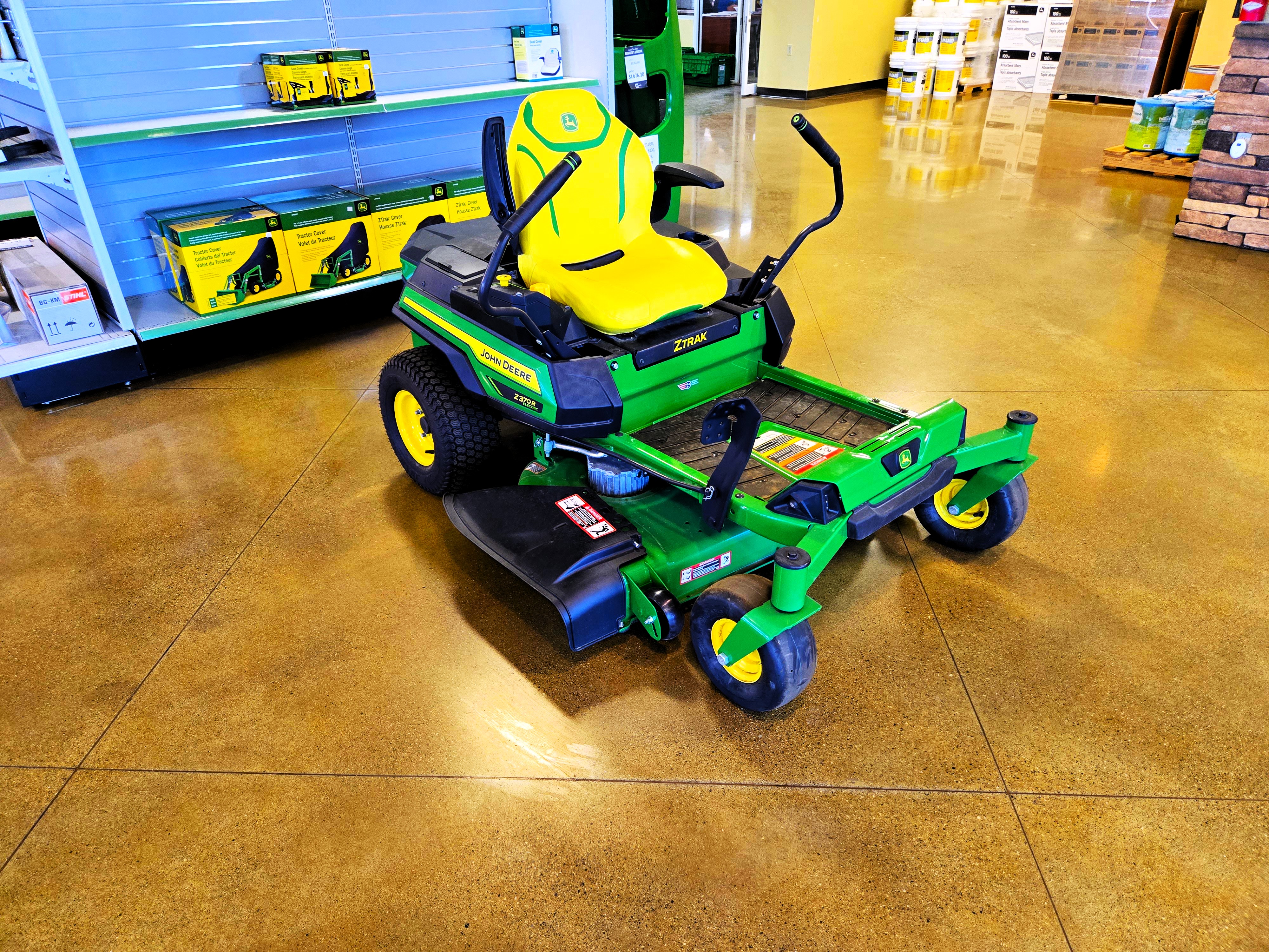 2023 John Deere Z370R