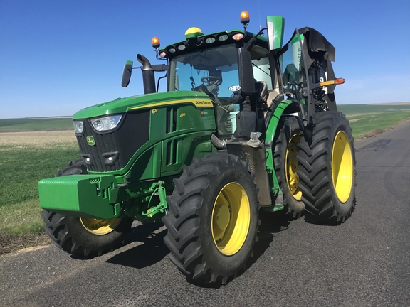 2025 John Deere 6R250