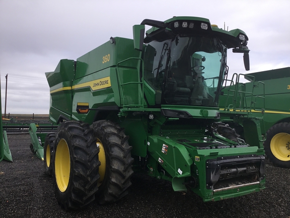 2025 John Deere S7700