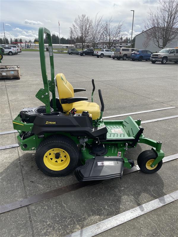 2023 John Deere Z735M