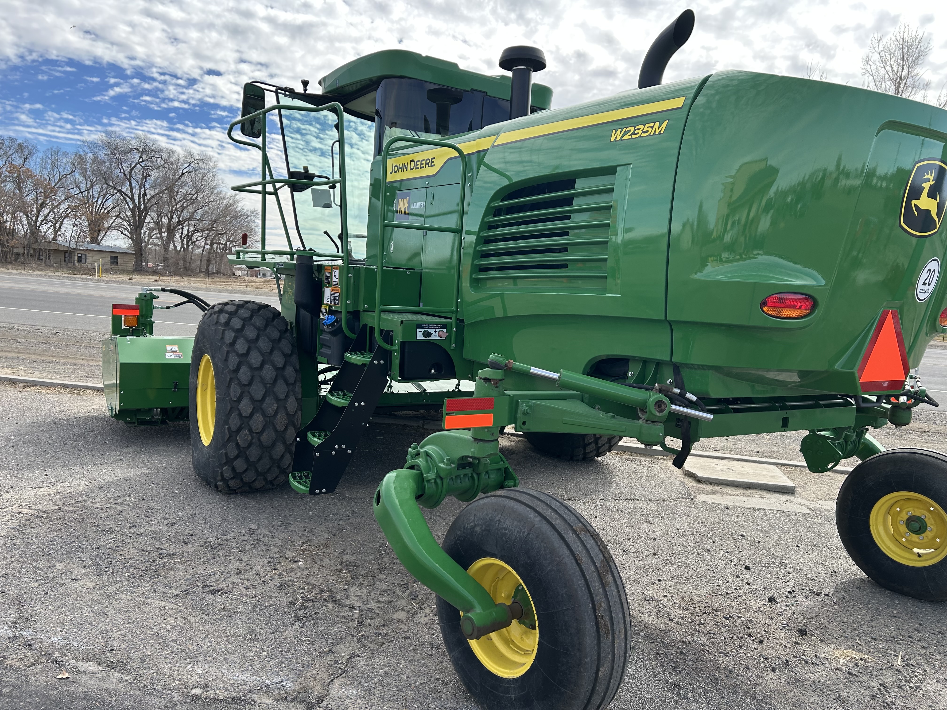 2024 John Deere W235M