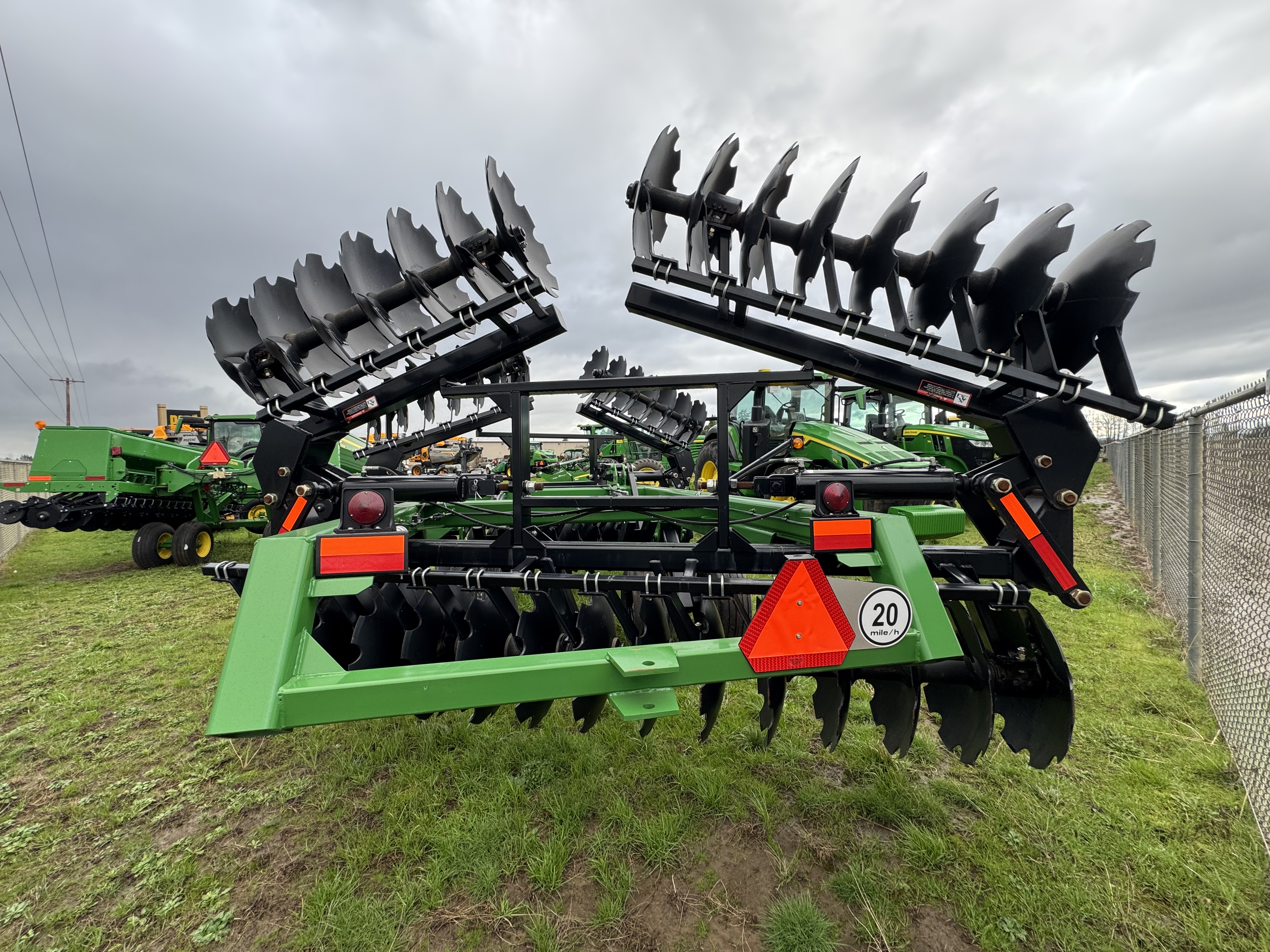 2023 Frontier DH5224