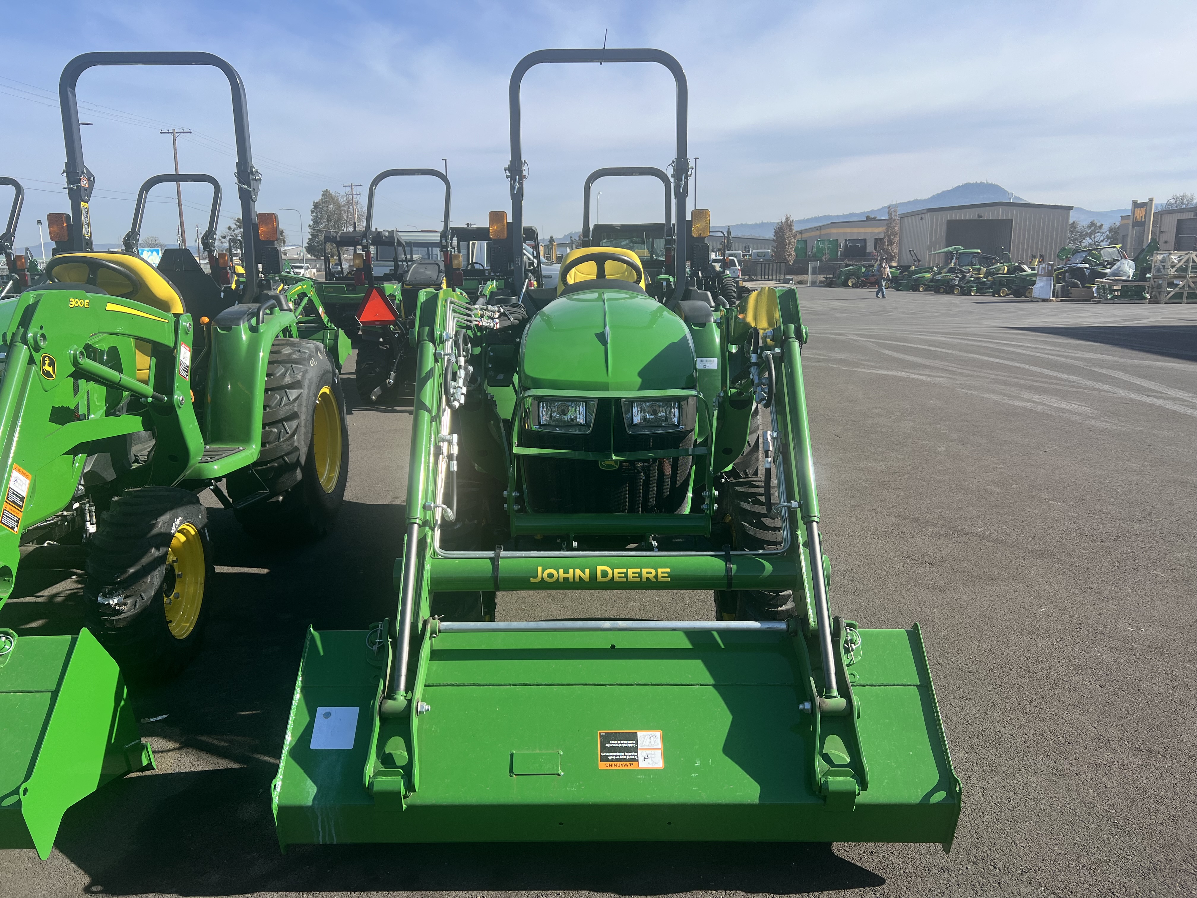 2024 John Deere 3025E
