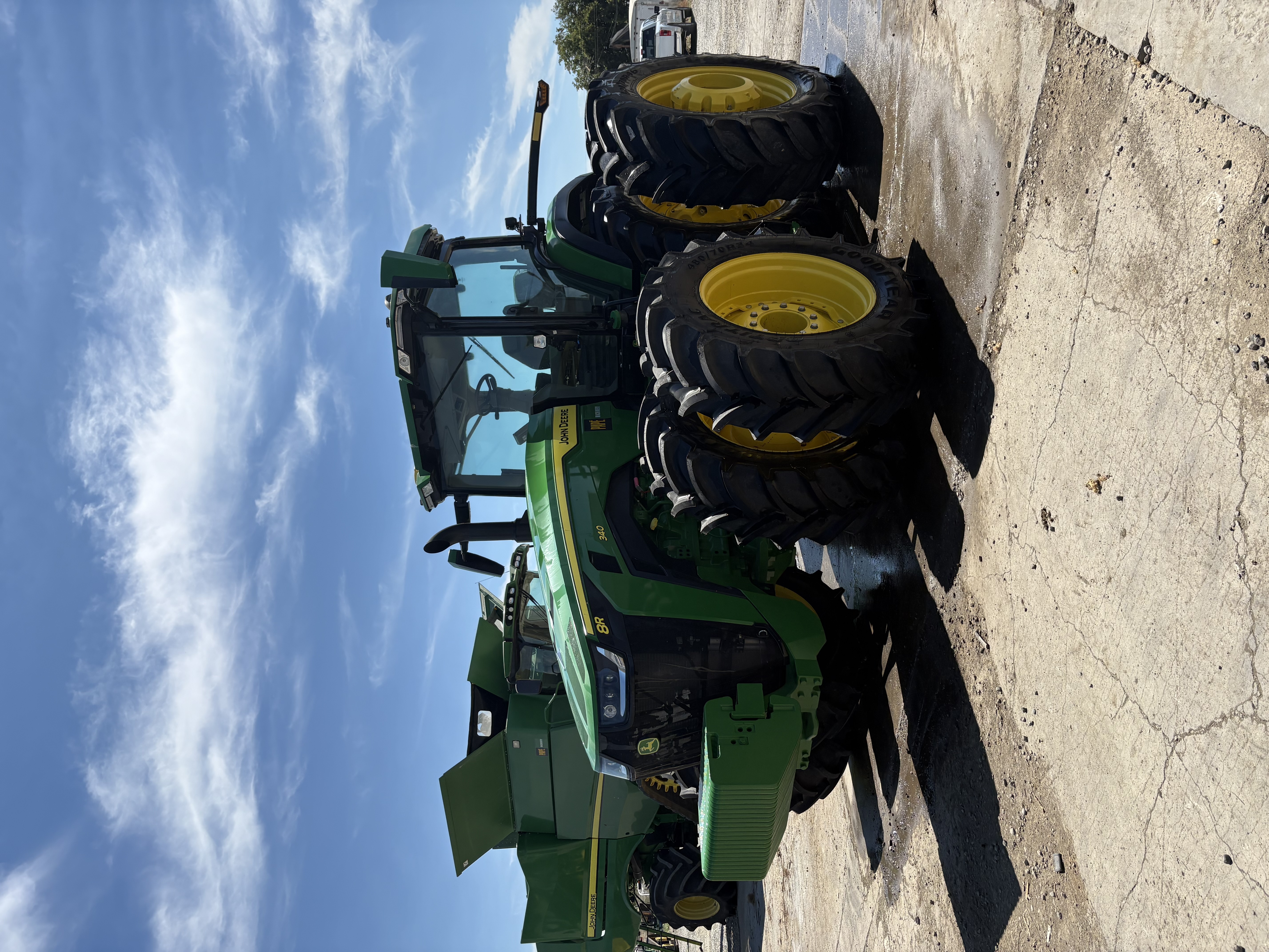 2024 John Deere 8R340