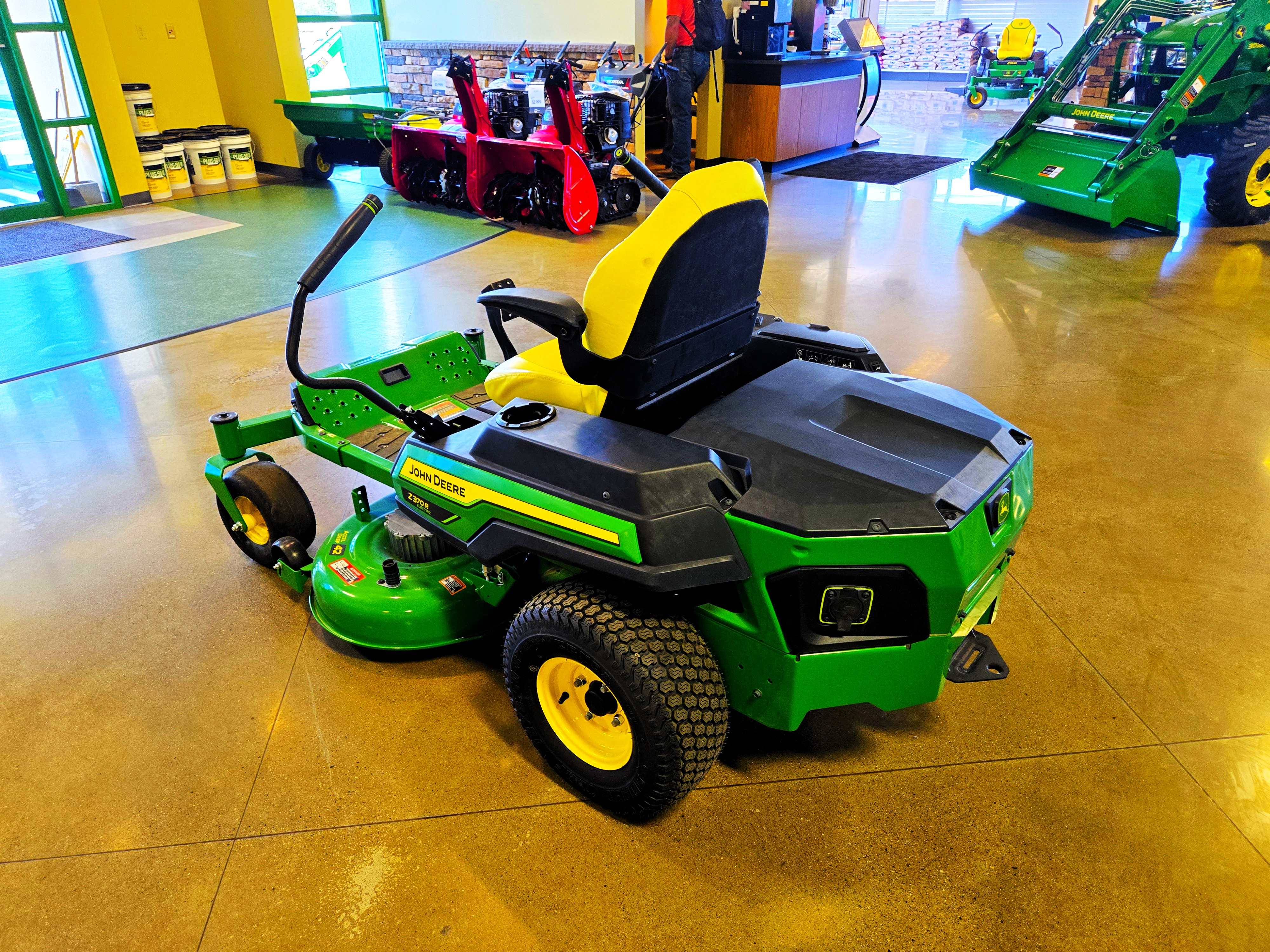 2023 John Deere Z370R
