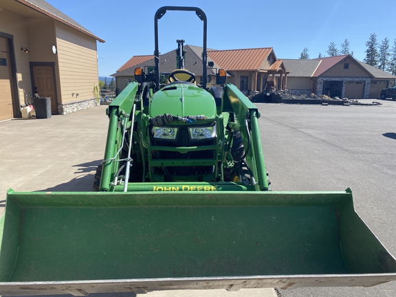 John Deere 4052R