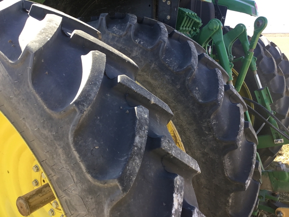 2025 John Deere 6R250