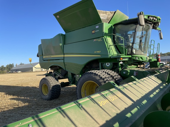 2024 John Deere S780