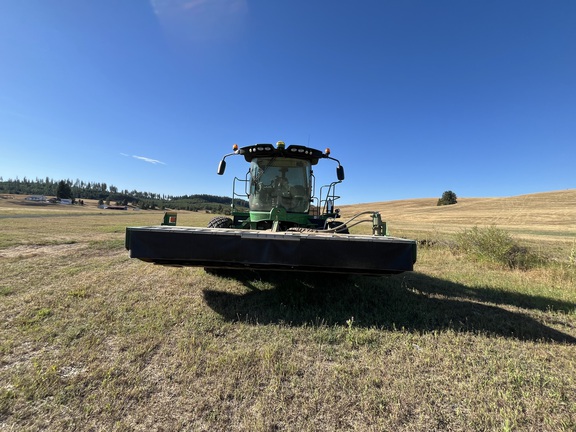 2020 John Deere W235