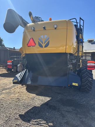 2022 New Holland CX8.80