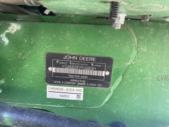 John Deere 4052R