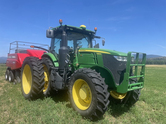 2014 John Deere 7230R