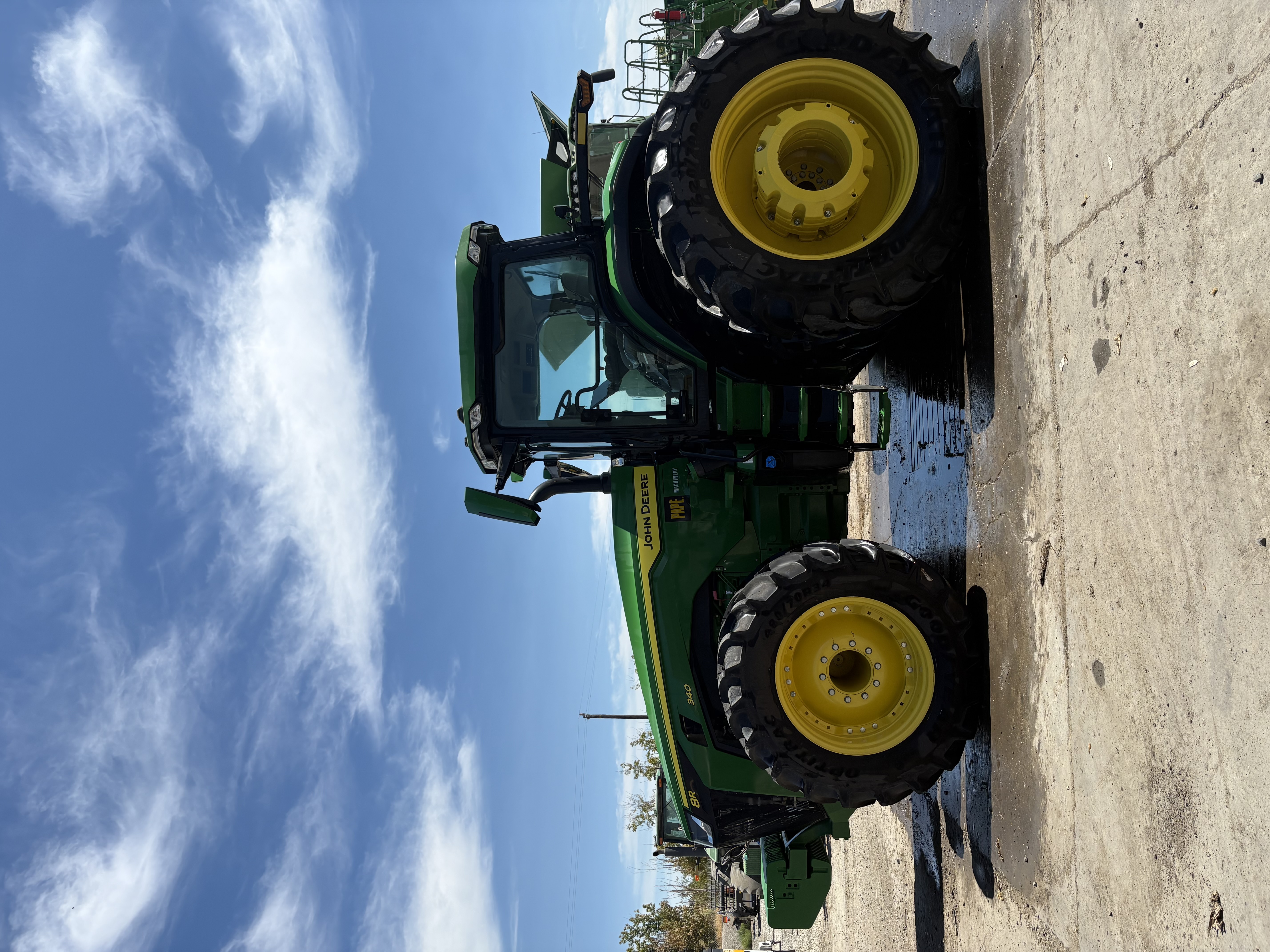 2024 John Deere 8R340