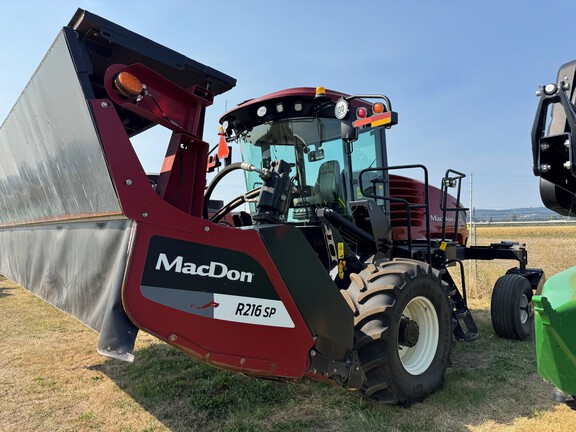 2021 Macdon M1240