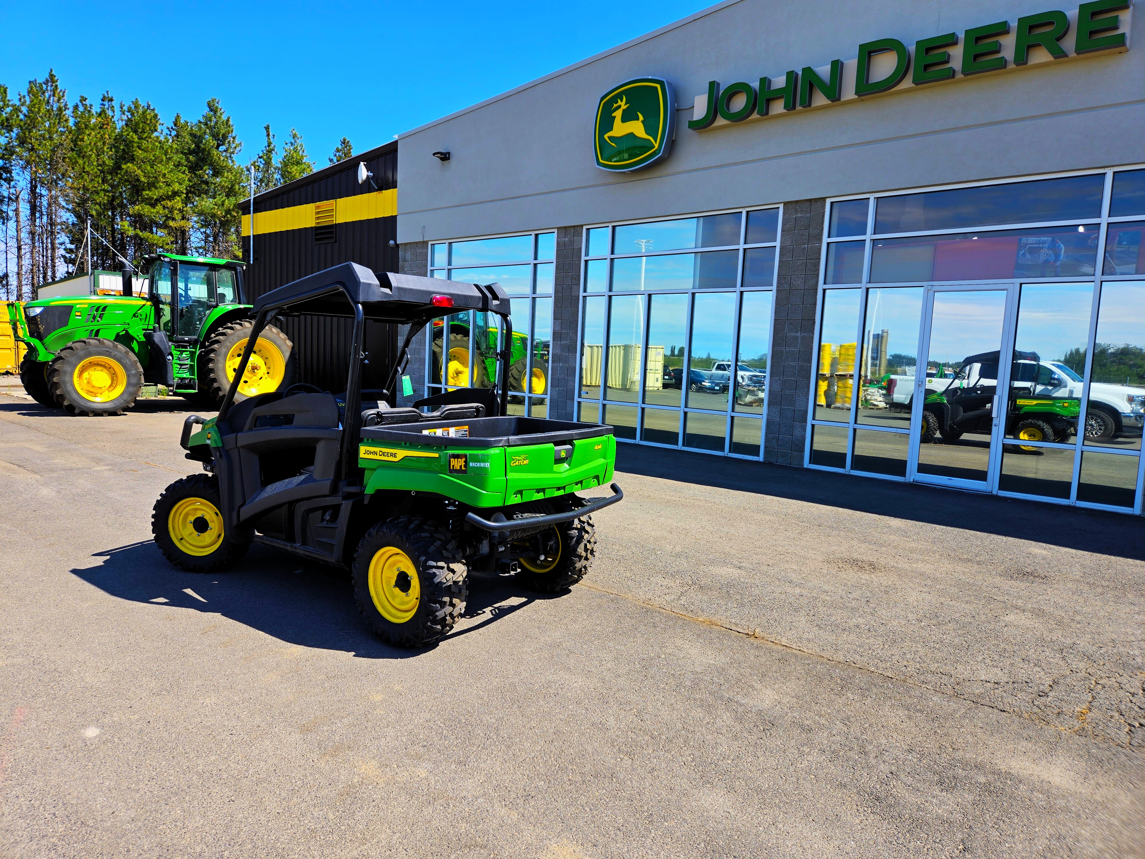 2023 John Deere 590E