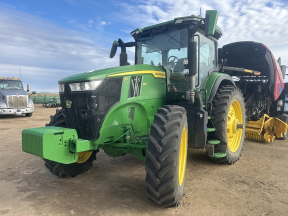 2025 John Deere 7R230