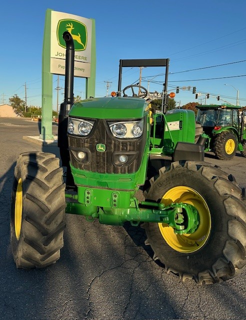 2023 John Deere 6120M