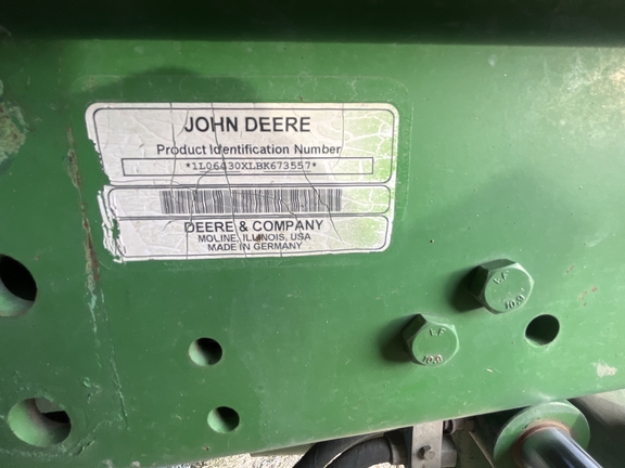 2011 John Deere 6430