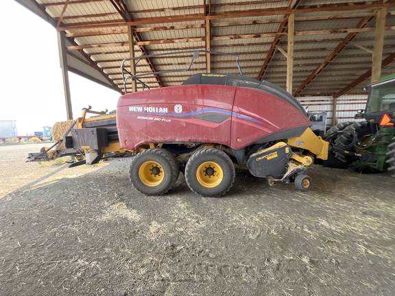 2023 New Holland 340+