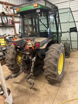 2004 John Deere 5520N