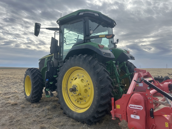 2025 John Deere 7R270