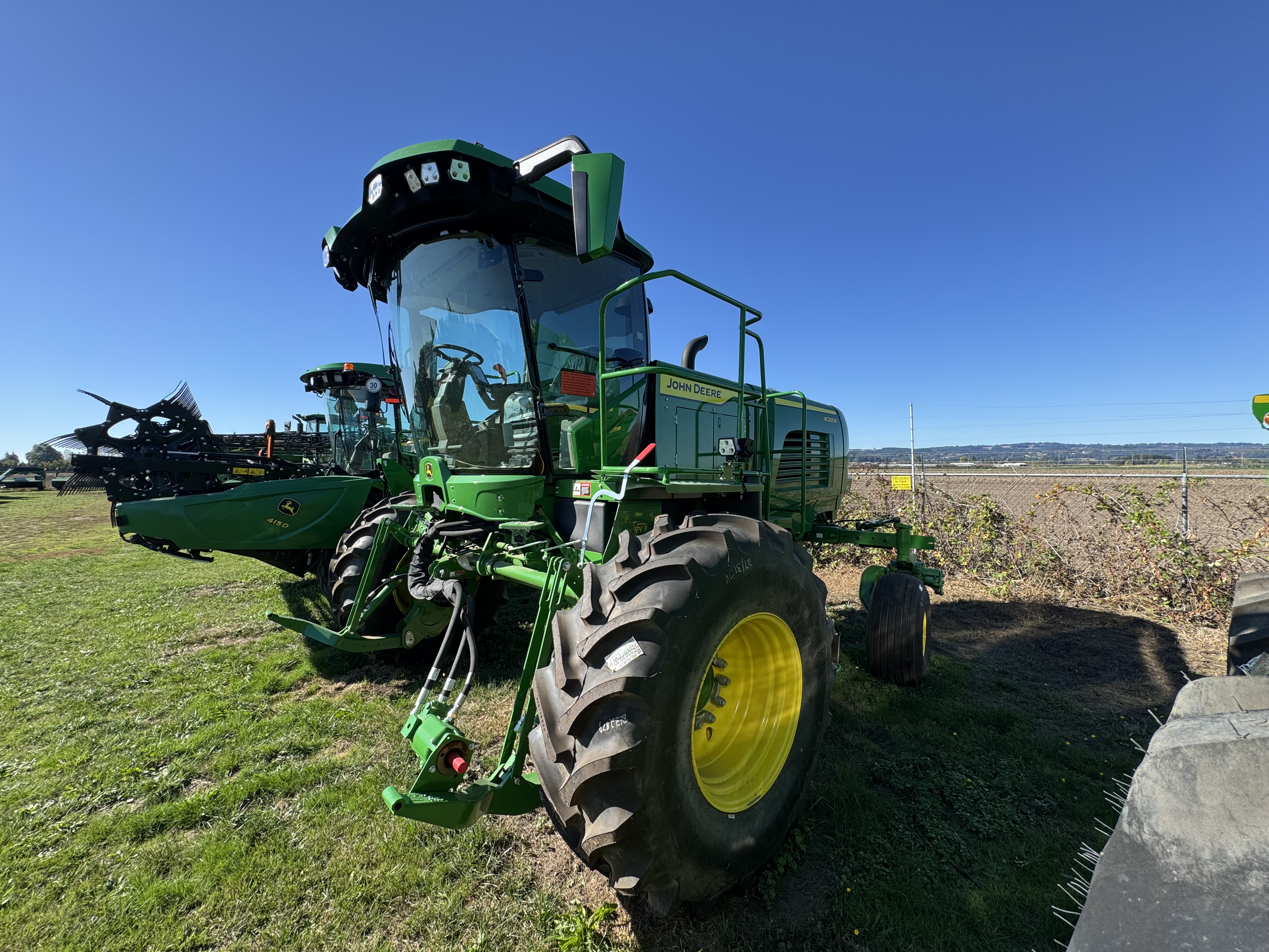 2025 John Deere W260R