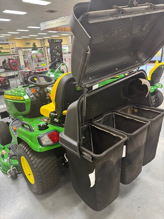 2025 John Deere X750