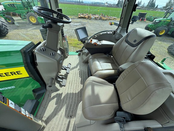 2023 John Deere 8R370