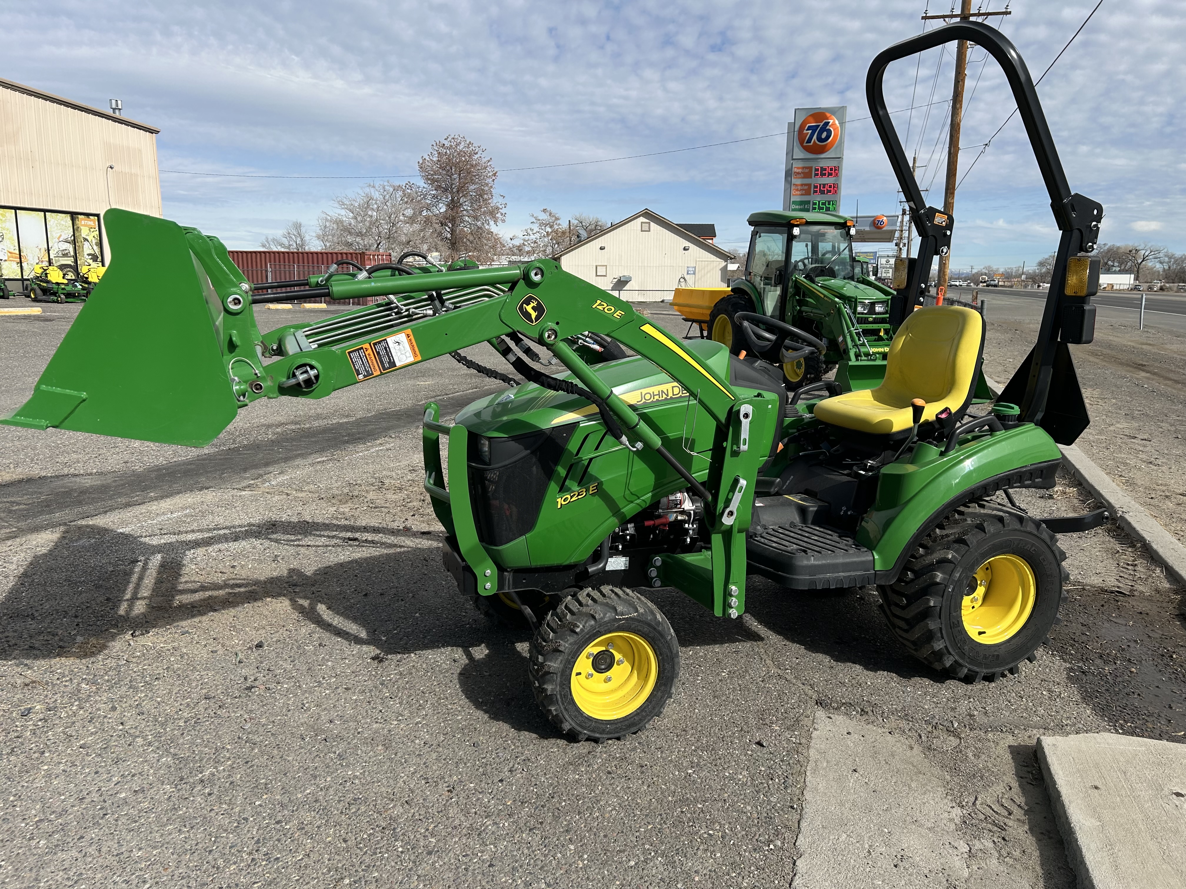2024 John Deere 1023E