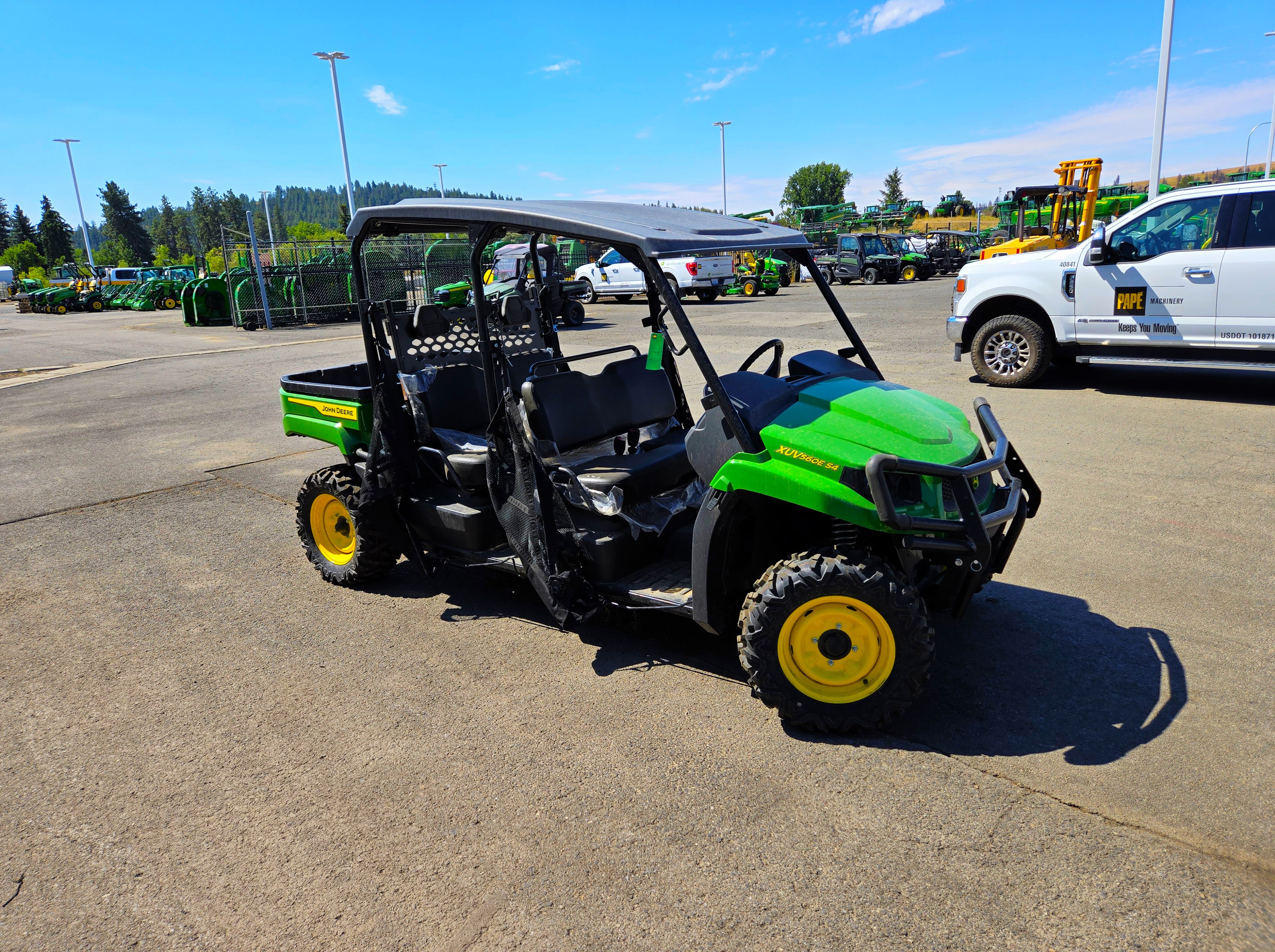 2023 John Deere 560ES4