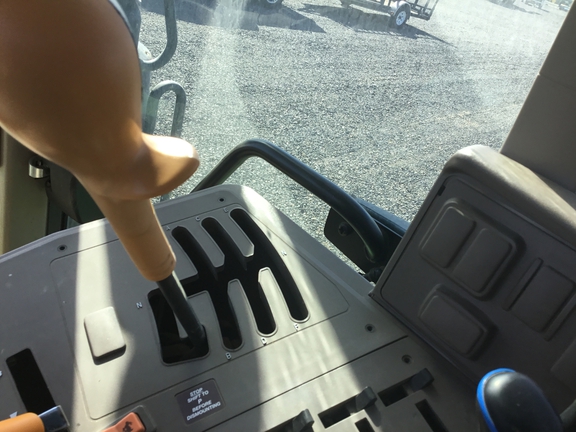 2018 John Deere 6120M