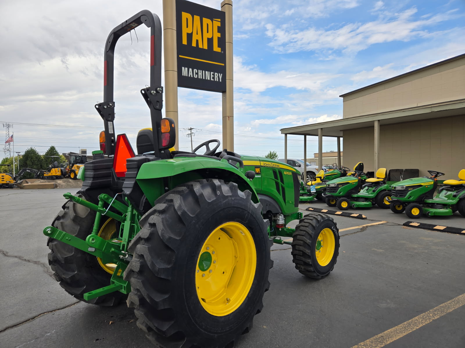 2022 John Deere 4052R