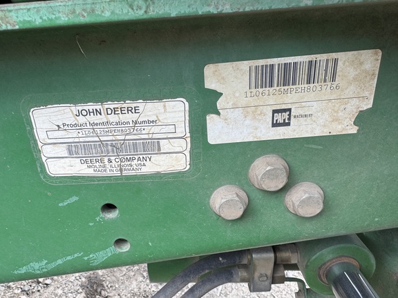 2014 John Deere 6125M