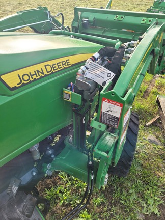 2023 John Deere 2025R