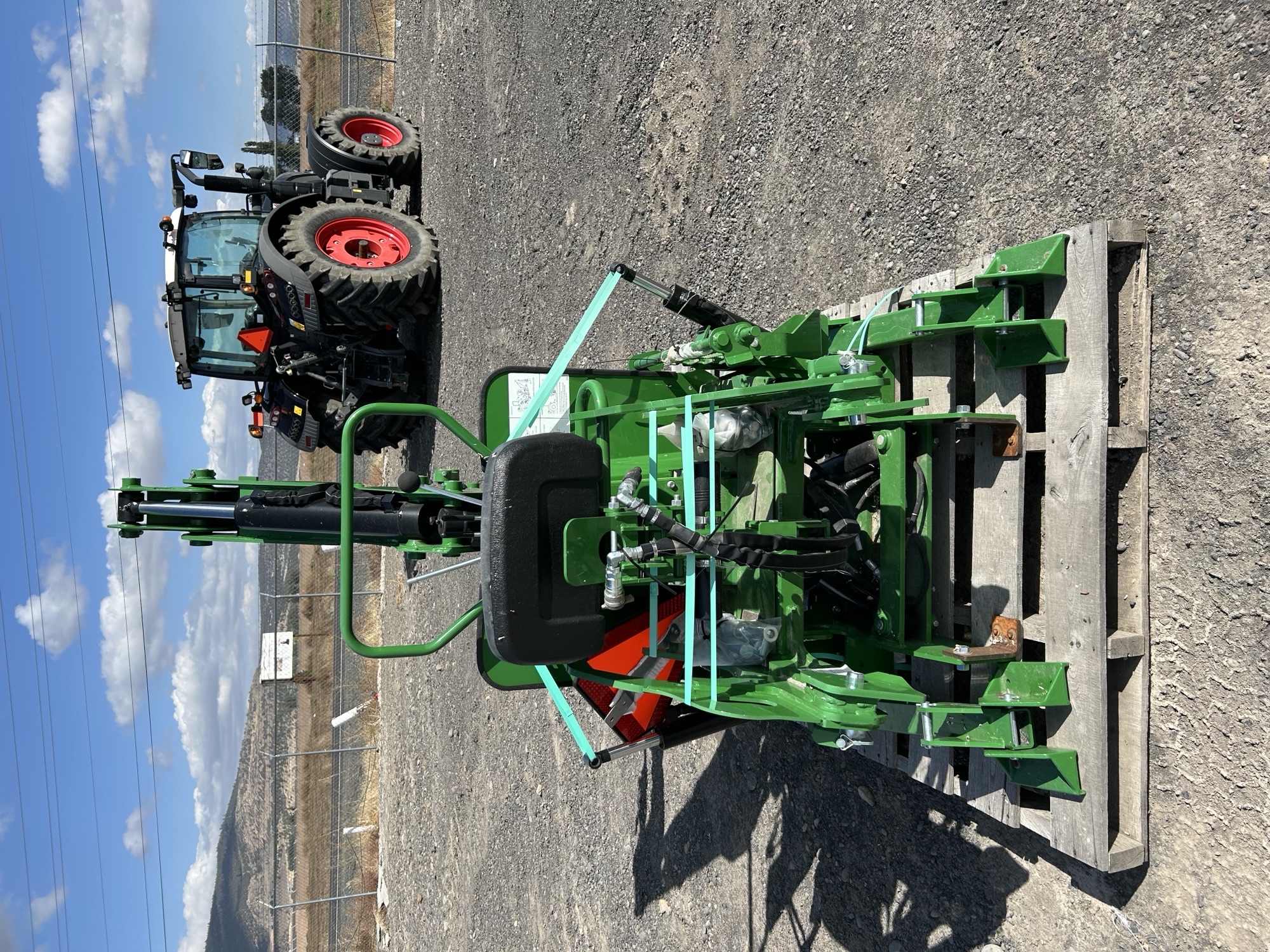 2022 John Deere 375A
