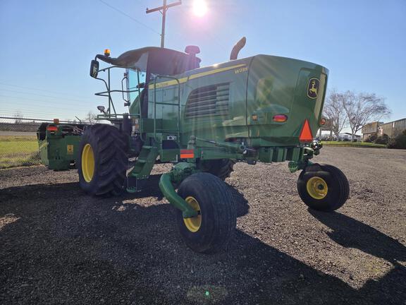 2016 John Deere W235