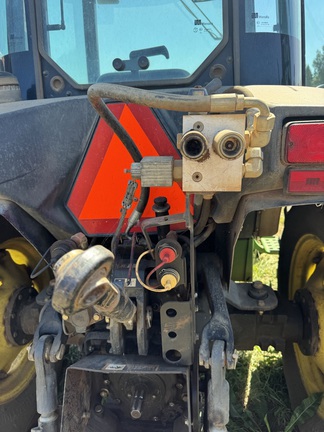 2004 John Deere 5520N
