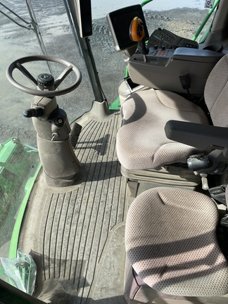 2015 John Deere S690