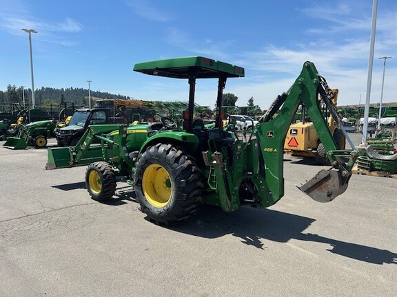 2015 John Deere 4052M