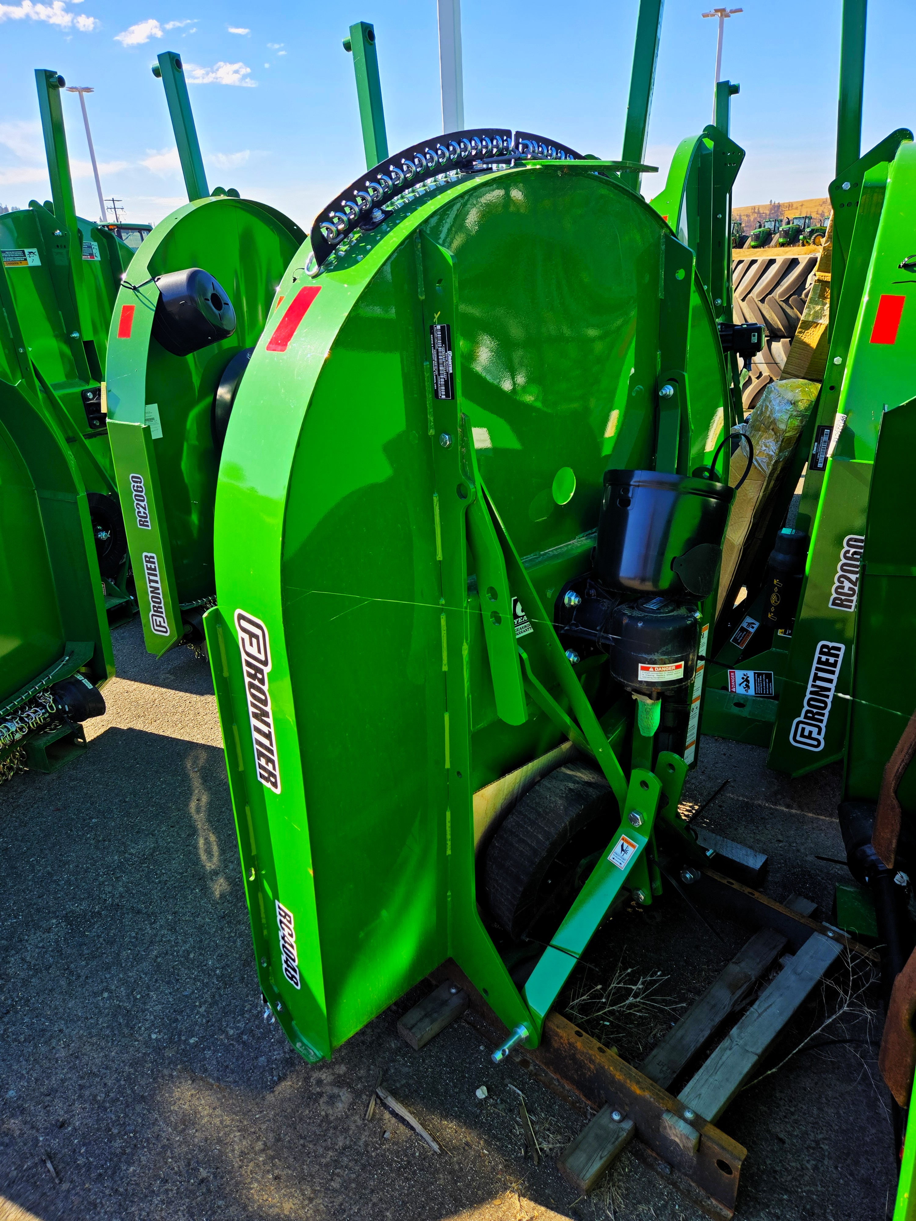 2024 Frontier RC4048