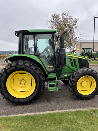 2022 John Deere 6110