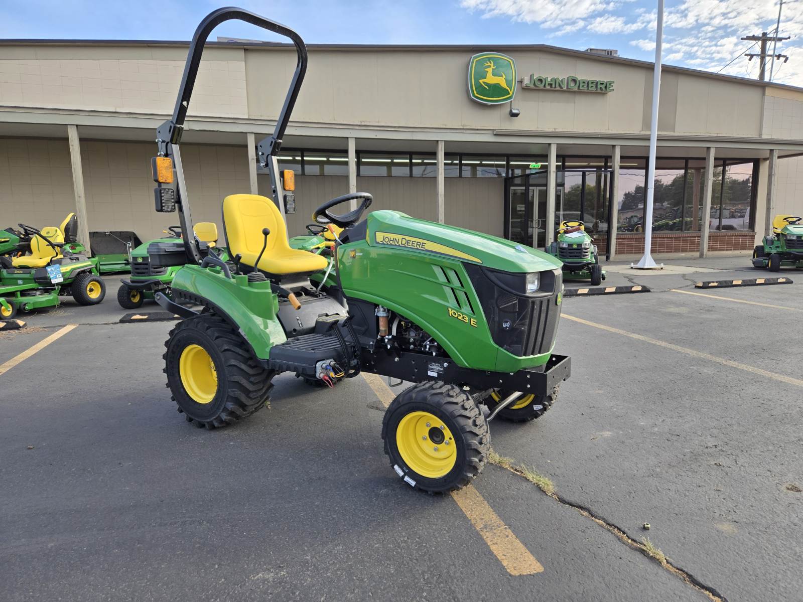 2024 John Deere 1023E