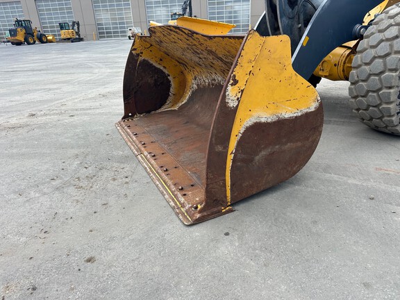 2022 John Deere 724PHL