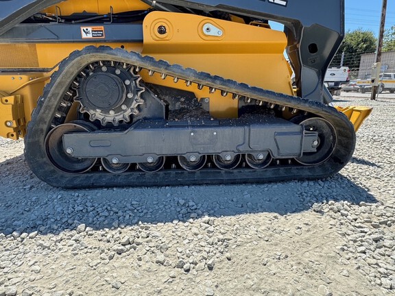 2023 John Deere 331G